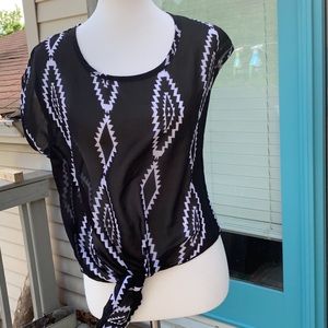 Black white geometric blouse